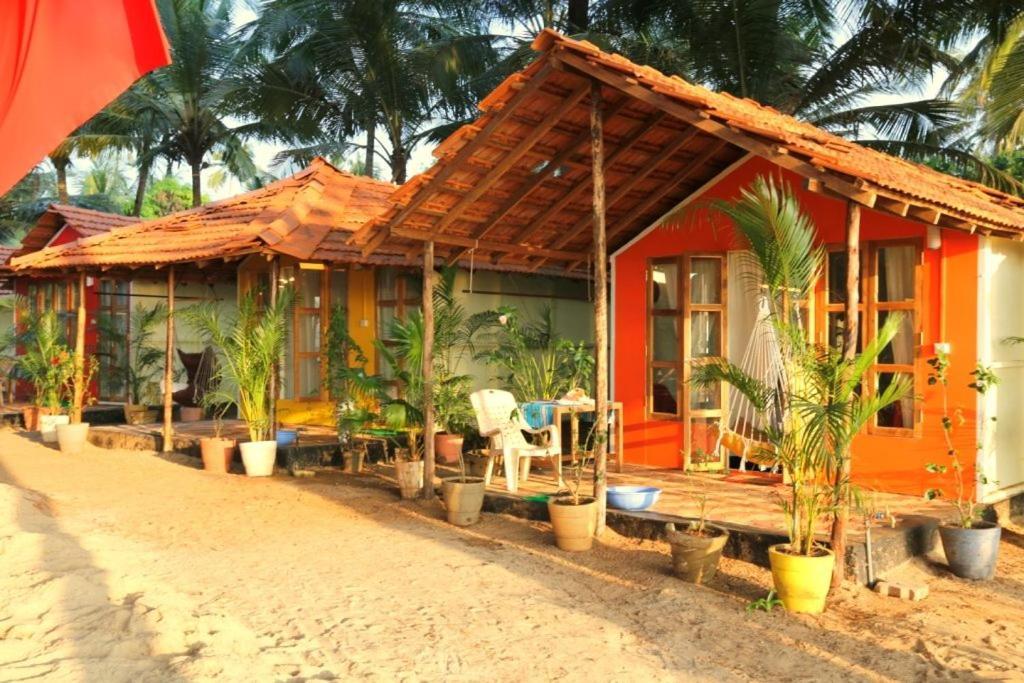 Kranti Yoga Tradition - Beach Resort Patnem Beach Buitenkant foto