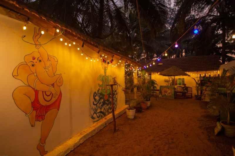 Kranti Yoga Tradition - Beach Resort Patnem Beach Buitenkant foto